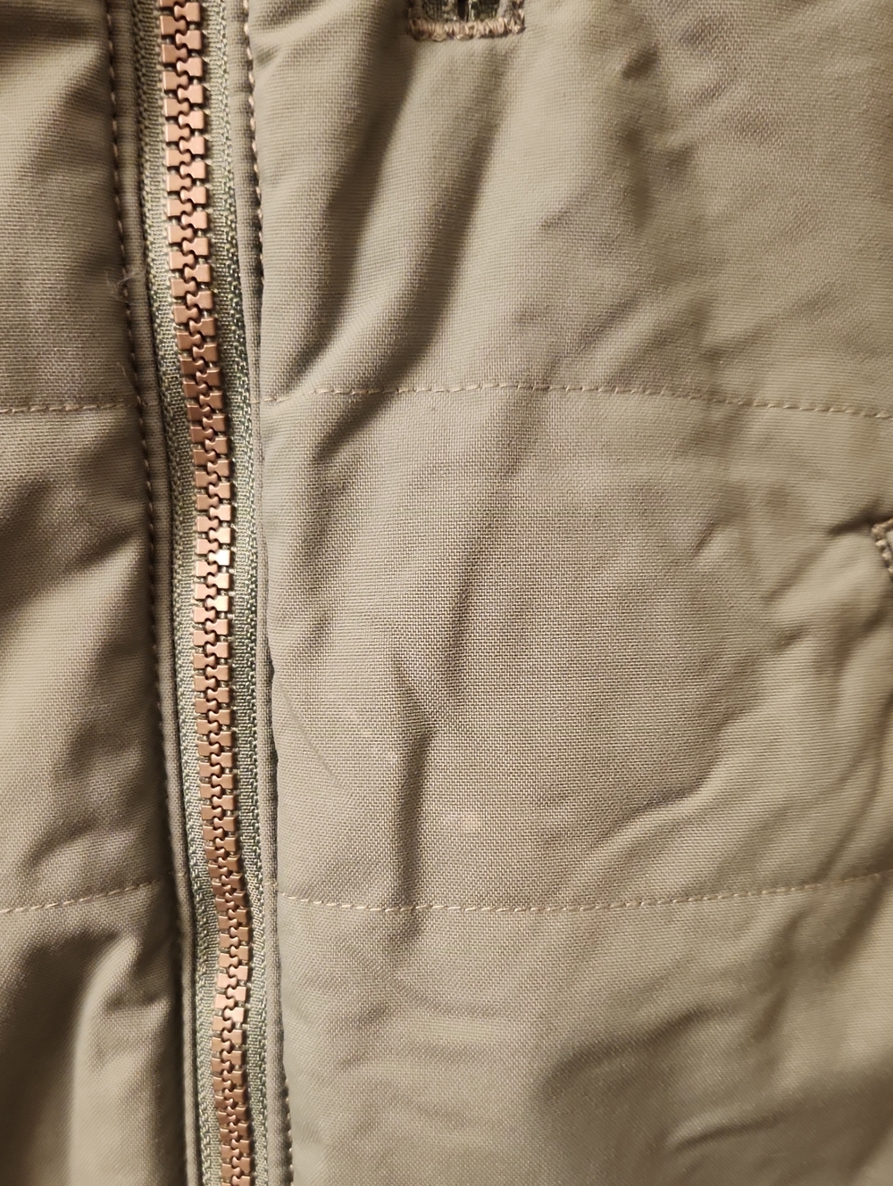 Carhartt Women's Sage Green Quilted Sherpa-Lined Vest- M 8/10 - Picture 4 of 9
